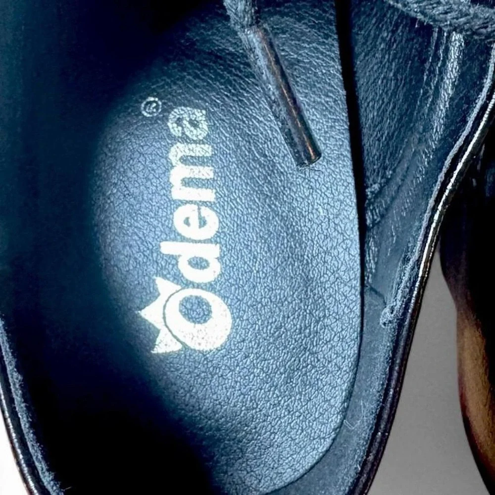 Odema Women's Wingtip Oxford Heeled Shoes - Picture 6 of 7